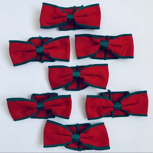 7 Red and Green Bow Napkin Rings - Picture 3 of 11